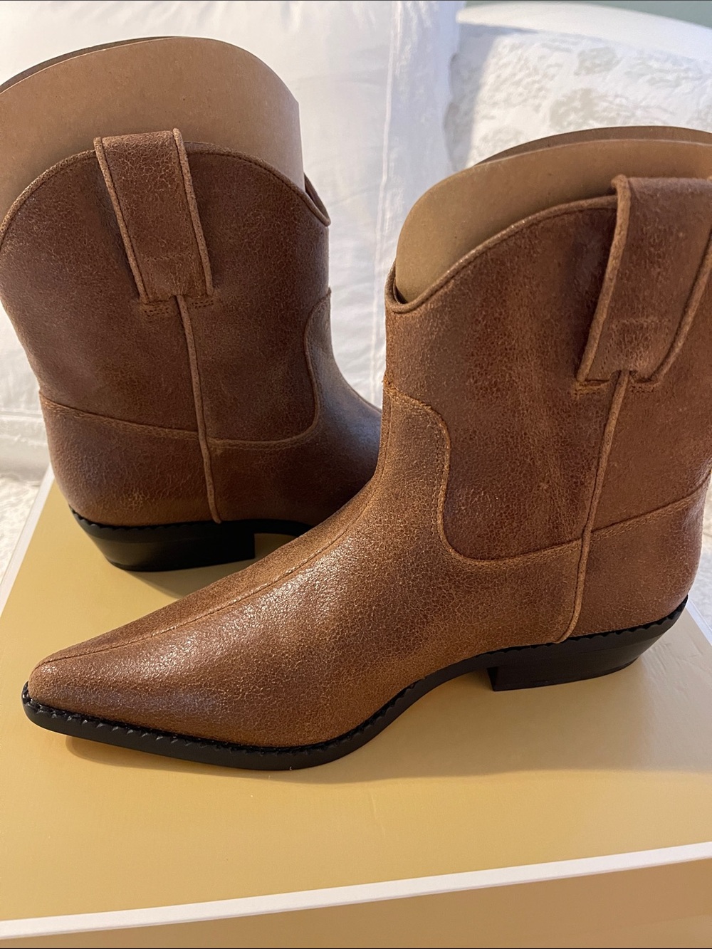 MICHAEL KORS Distressed Leather Boots